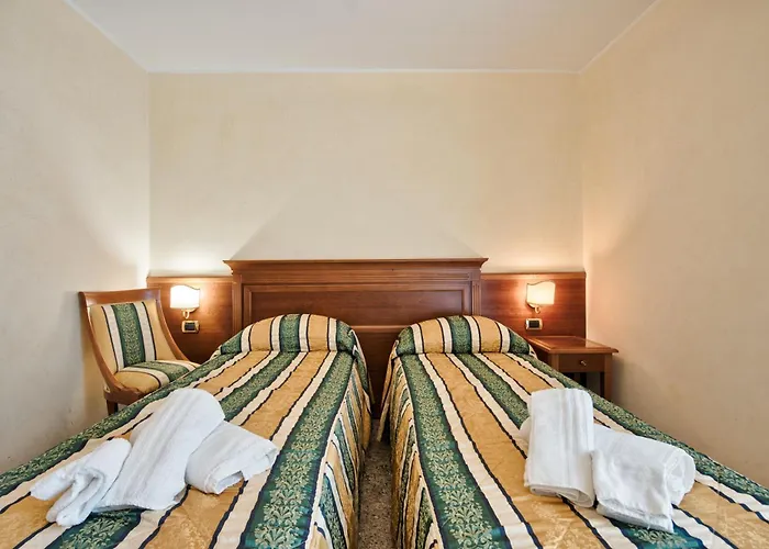 Hotel Flora